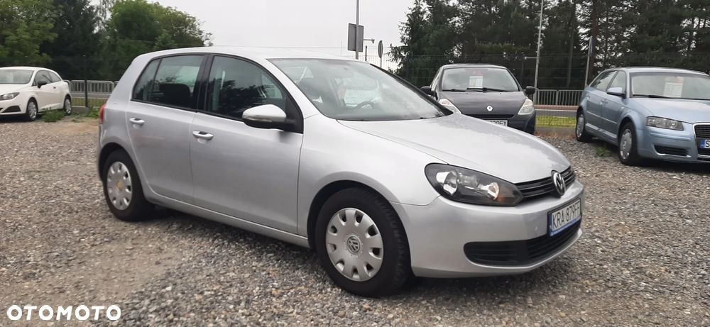 Volkswagen Golf - 25