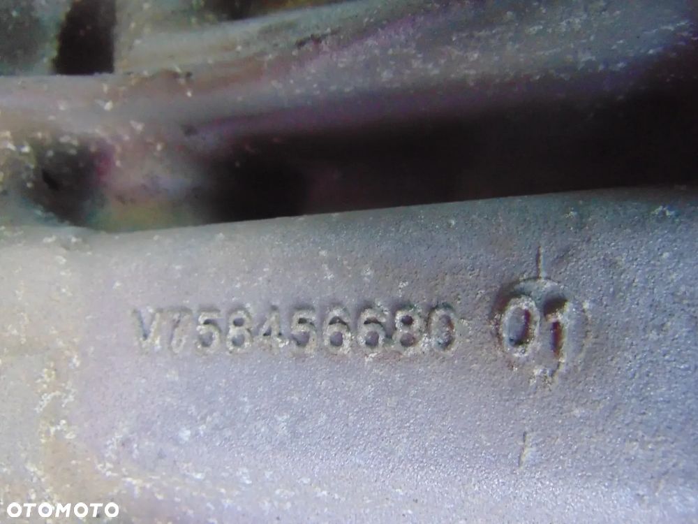 Silnik citroen c4 picasso 1,6 vvti Gu35 słupek - 6