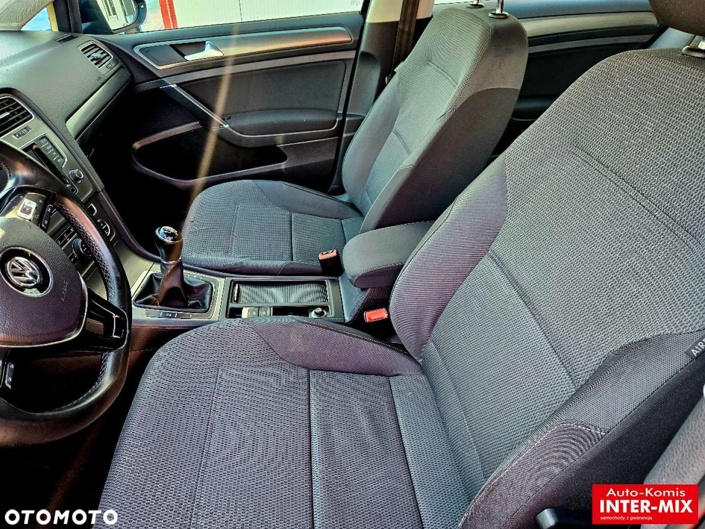 Volkswagen Golf - 12