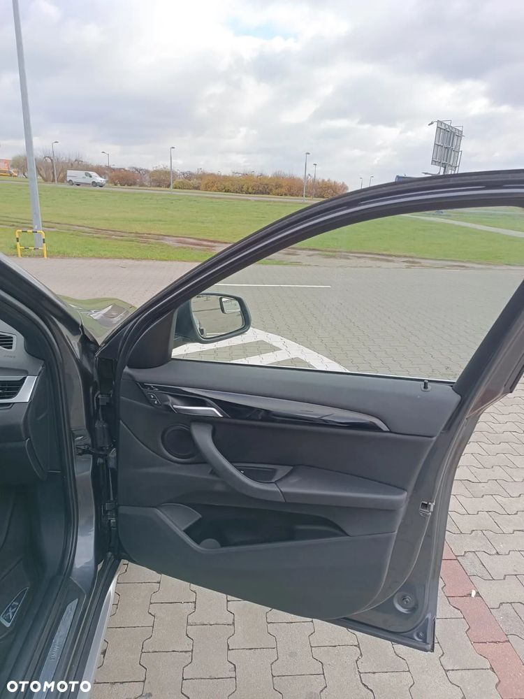 BMW X1 xDrive25i xLine - 23