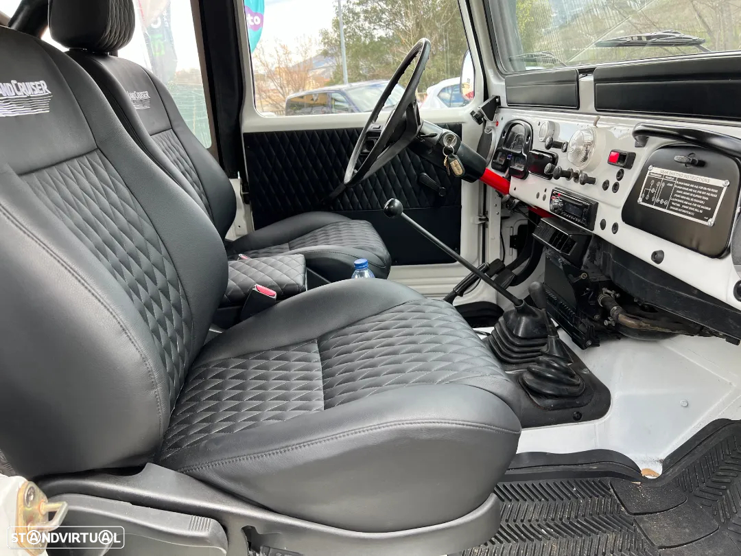 Toyota BJ 40 - 11