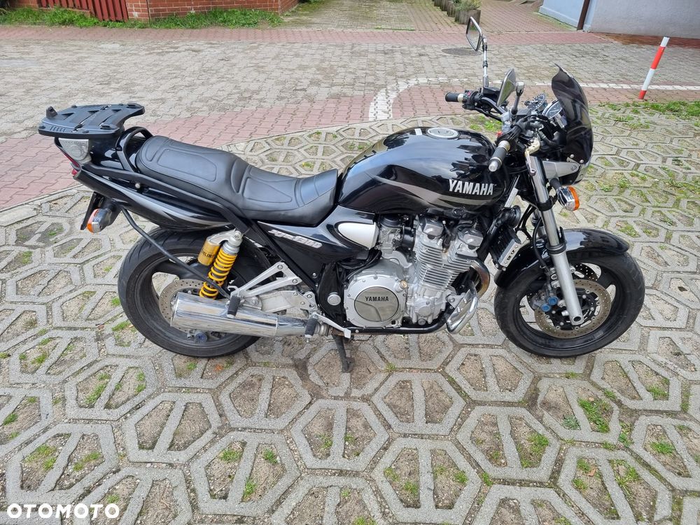 Yamaha XJR - 20