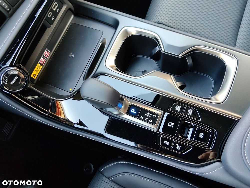 Lexus NX - 24