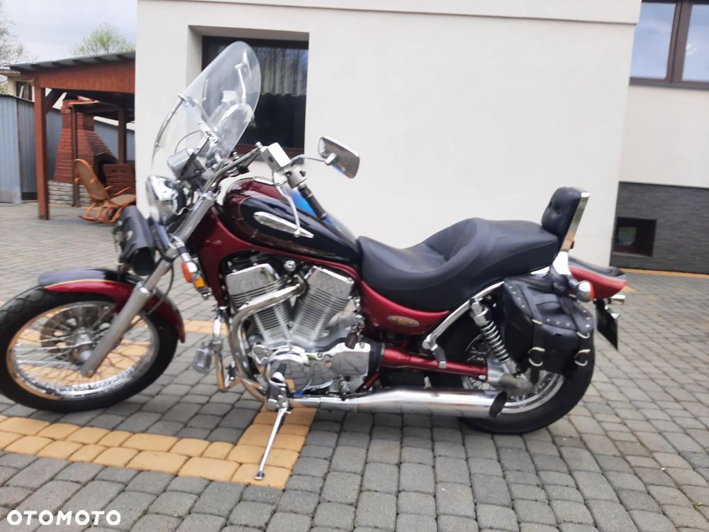 Suzuki Intruder - 2