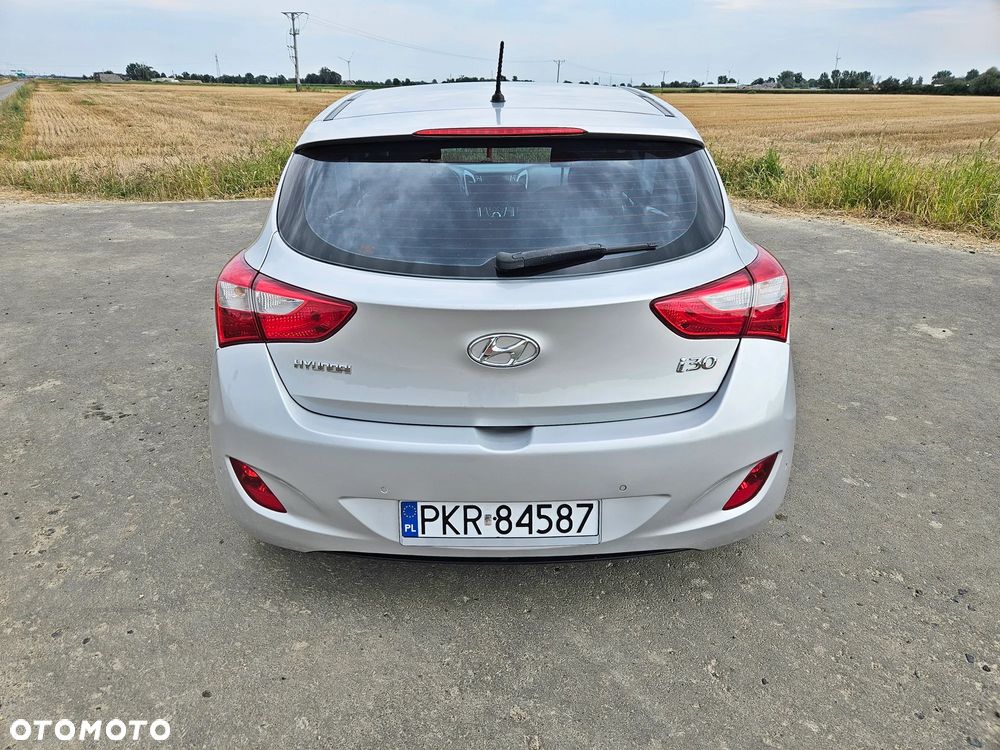 Hyundai i30 1.6 Automatik Style - 5