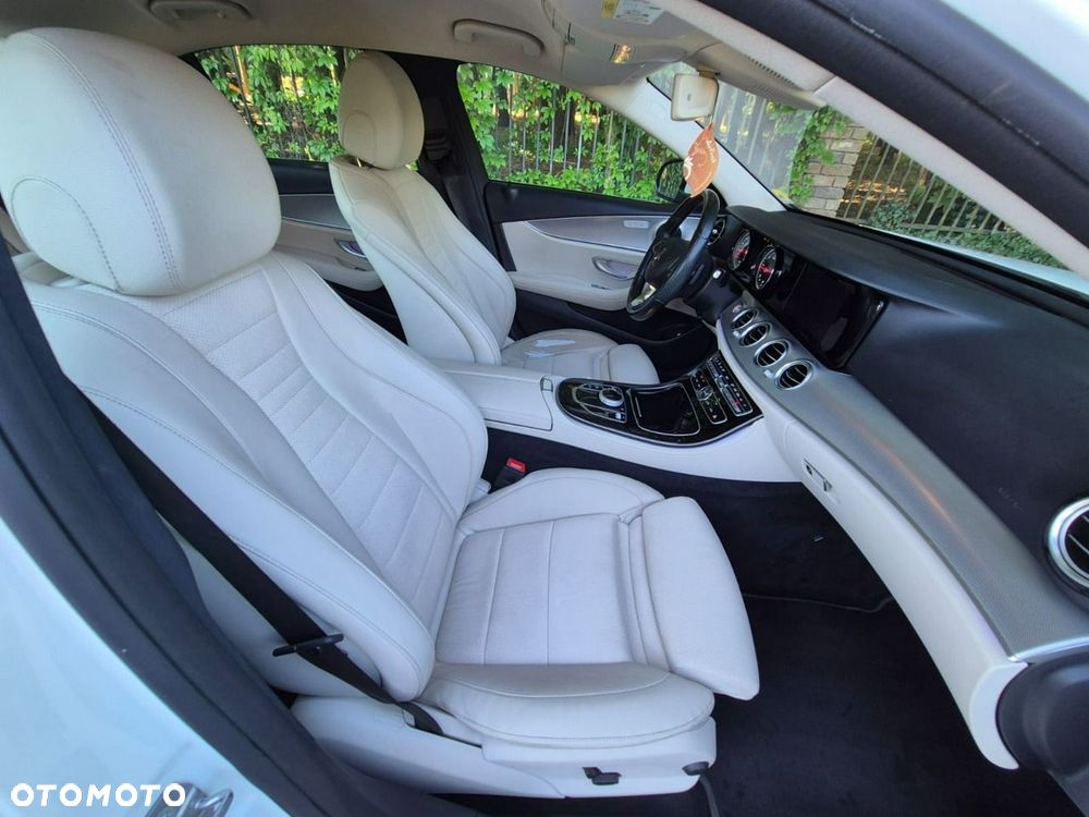 Mercedes-Benz Klasa E 220 d Business Edition 9G-TRONIC - 37