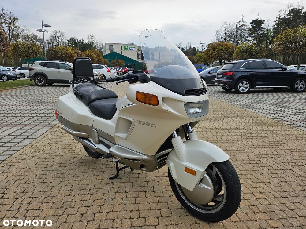 Honda PC - 12