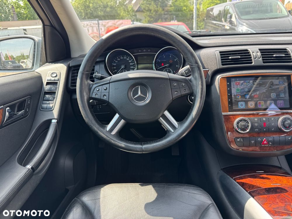 Mercedes-Benz Klasa R 350 4-Matic - 27