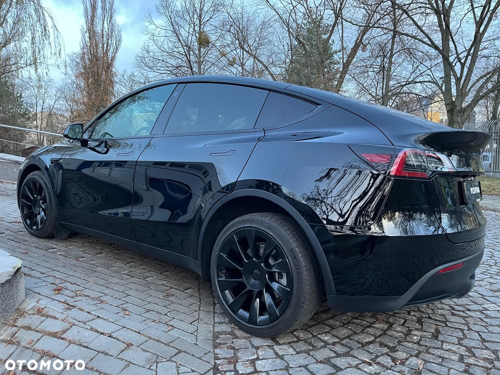 Tesla Y Long Range Dual Motor AWD - 9