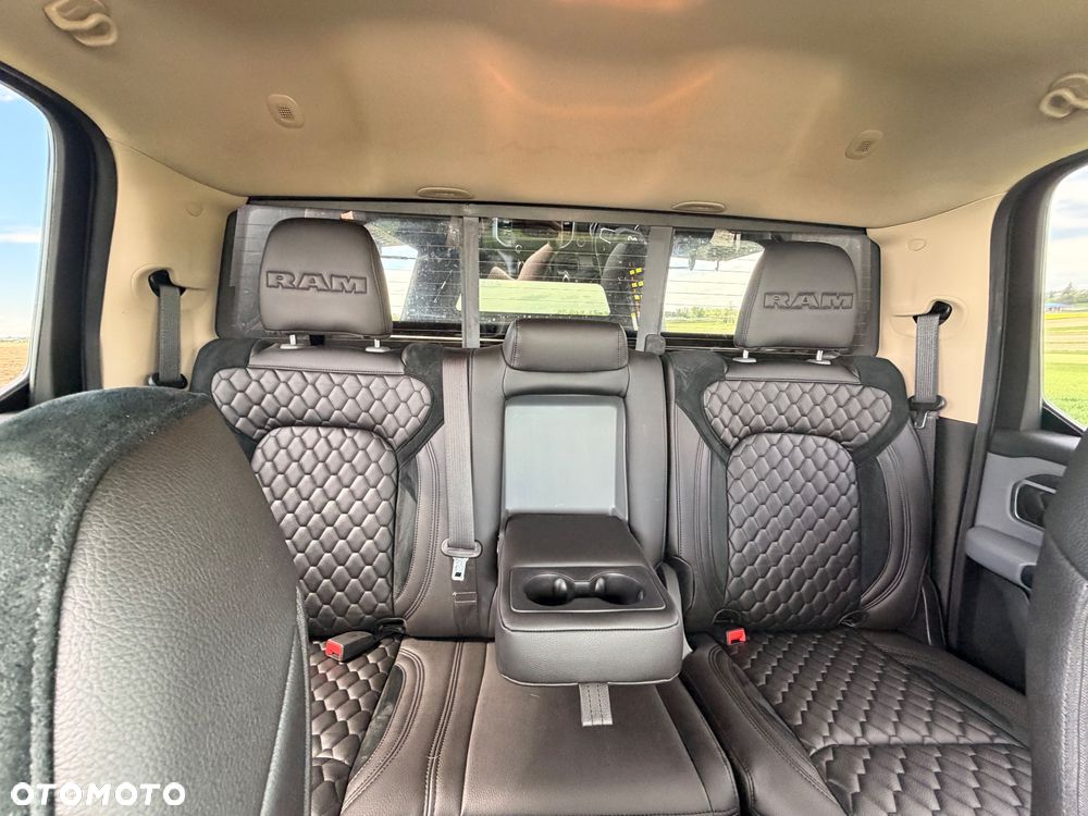 RAM 1500 Quad Cab Longbed Bighorn - 21