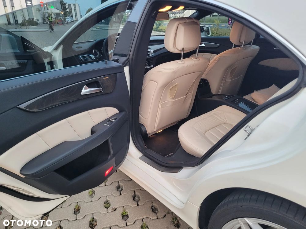 Mercedes-Benz CLS 350 CDI BlueEff - 12