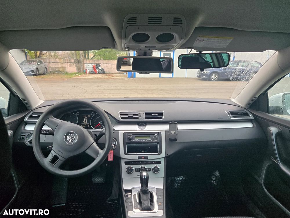 Volkswagen Passat 2.0 TDI DSG BlueMotion Technology Comfortline - 11