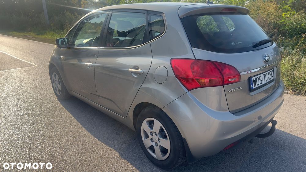 Kia Venga - 6