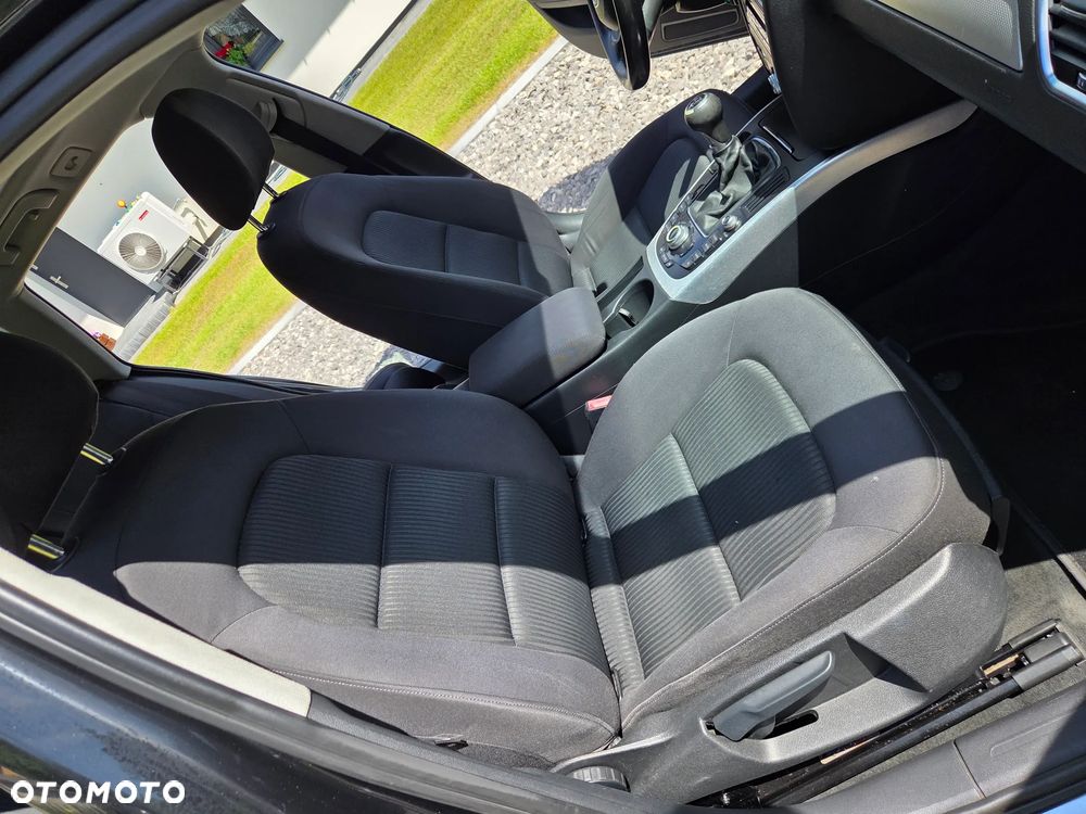 Audi A4 Avant 2.0 TDI - 11