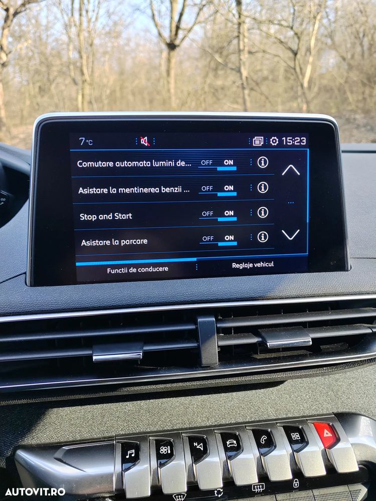 Peugeot 3008 PureTech 130 Stop & Start GPF EAT8 Crossway - 23