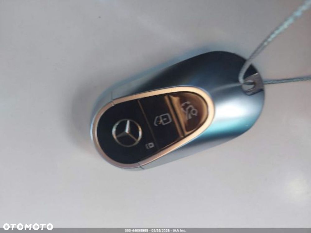 Mercedes-Benz EQS - 13