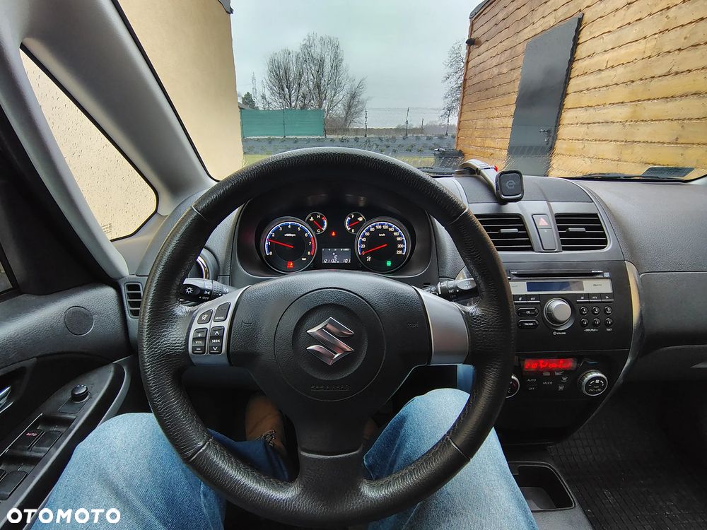 Suzuki SX4 1.6 Comfort Plus 4WD - 5