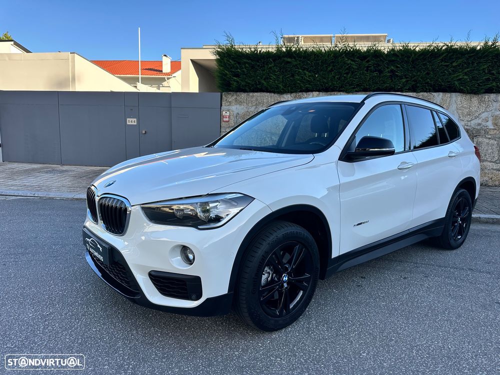 BMW X1 18 d sDrive Auto Line Sport - 4