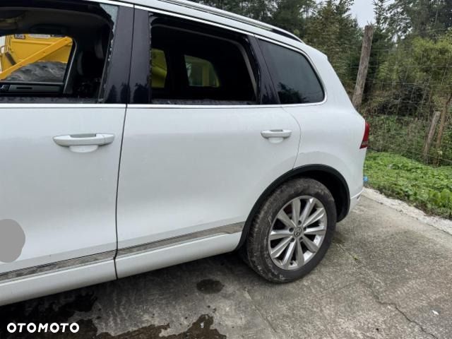 Volkswagen Touareg 3.0 V6 TDI Blue Motion DPF Automatik - 13