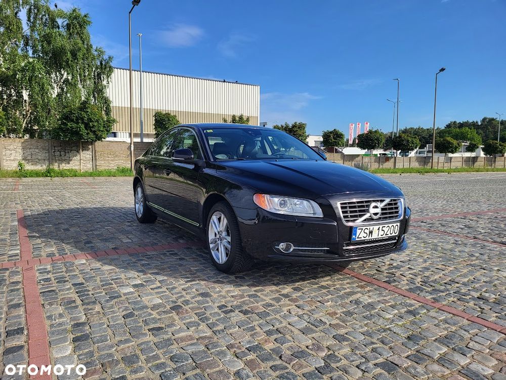 Volvo S80 T4 Momentum - 1