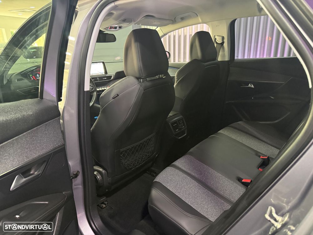 Peugeot 3008 PureTech 130 Stop & Start Allure - 18