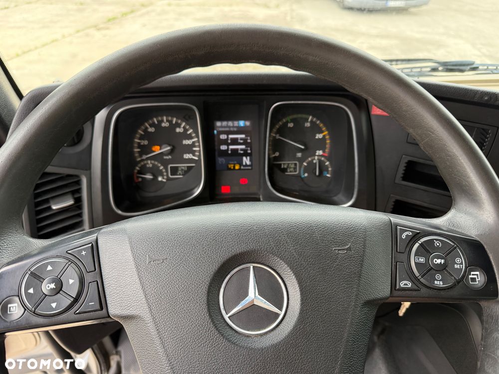 Mercedes-Benz Actros 2551 - 17