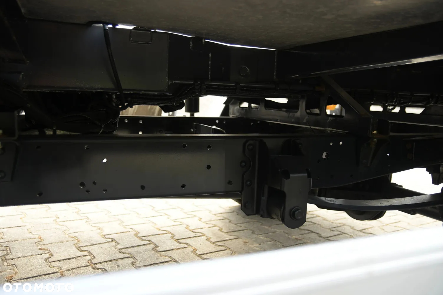 Iveco DAILY 35-140 * ZWYŻKA KLUBB * KT 20 * 4 tyś km! Pojazd Specjalistyczny ! - 34