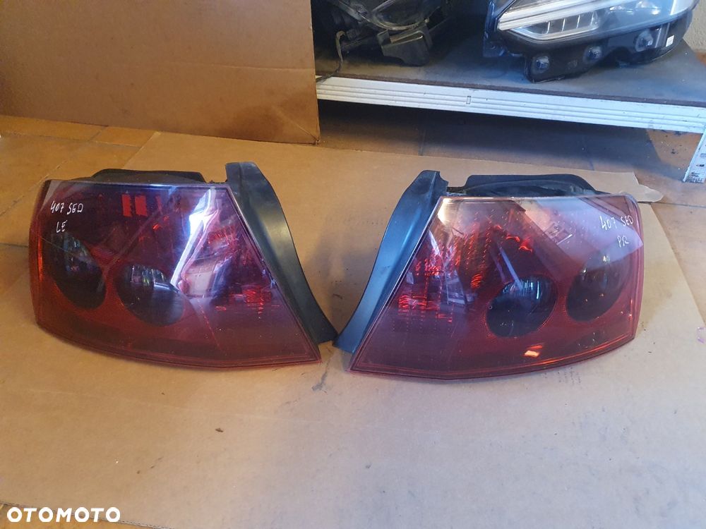 LAMPA L/P TYŁ PEUGEOT 407 SEDAN - 1