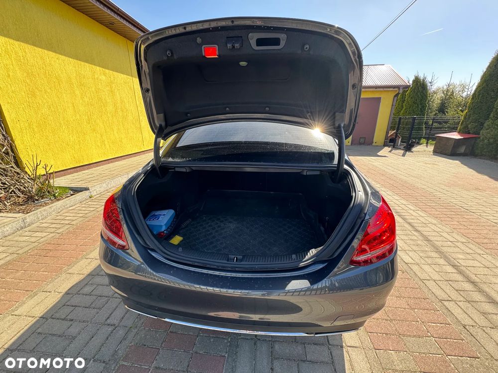 Mercedes-Benz Klasa C 300 7G-TRONIC Avantgarde - 22