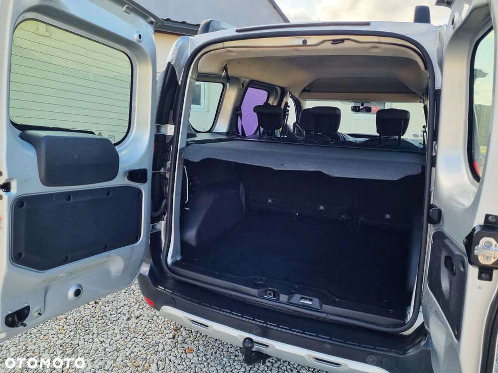 Dacia Dokker TCe 115 Stepway Celebration - 15