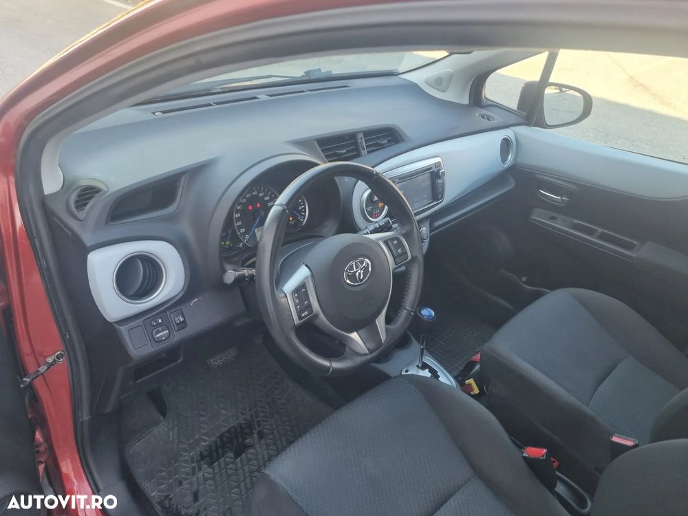 Toyota Yaris 1.5 VVT-i Comfort - 13