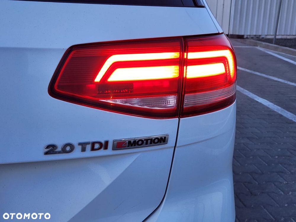 Volkswagen Passat 2.0 TDI SCR DSG 4Motion Business - 29