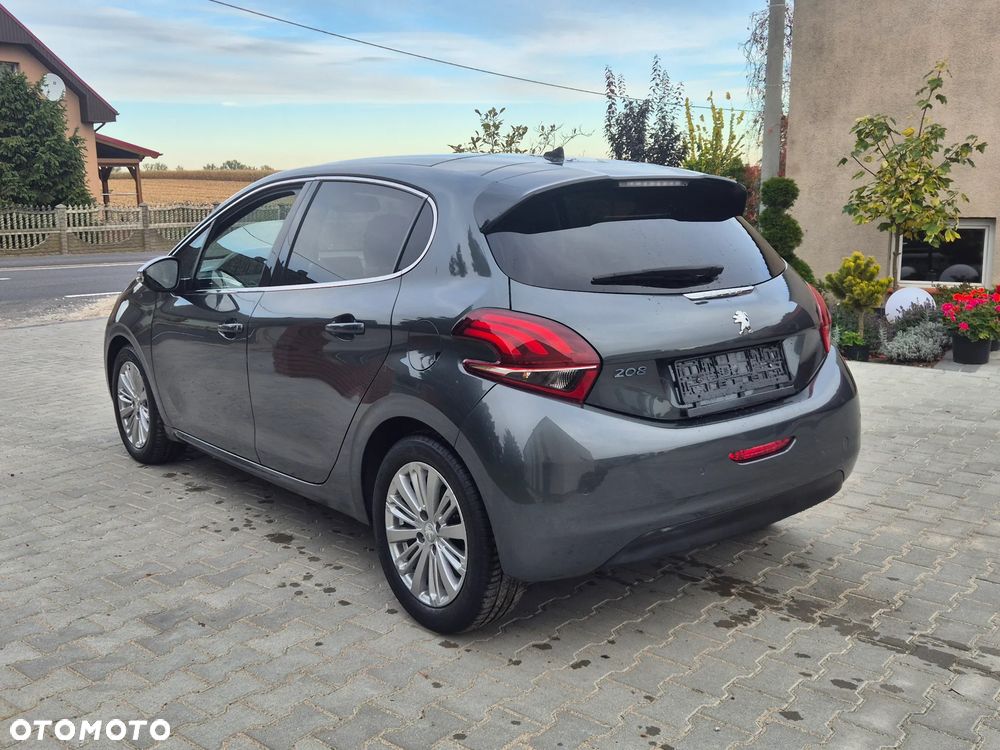 Peugeot 208 1.6 BlueHDi Allure S&S - 20
