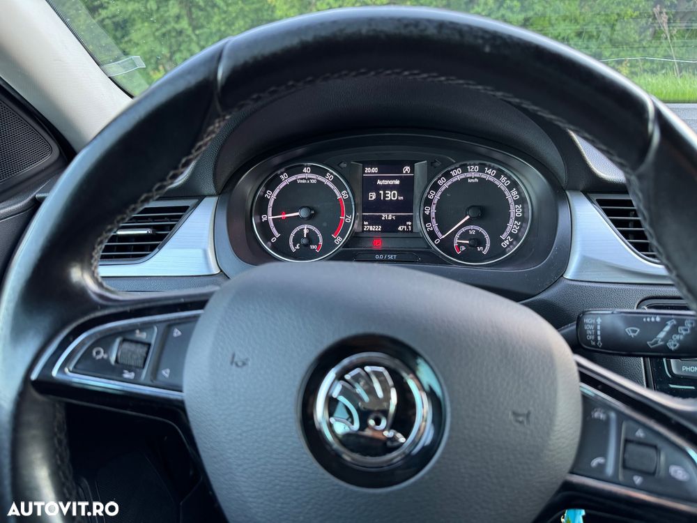 Skoda RAPID 1.0 TSI Style - 11