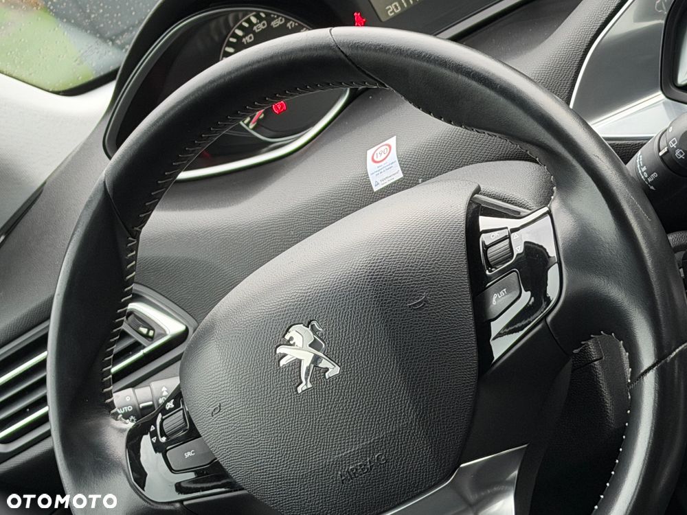 Peugeot 308 BlueHDi 120 Stop & Start Allure - 23