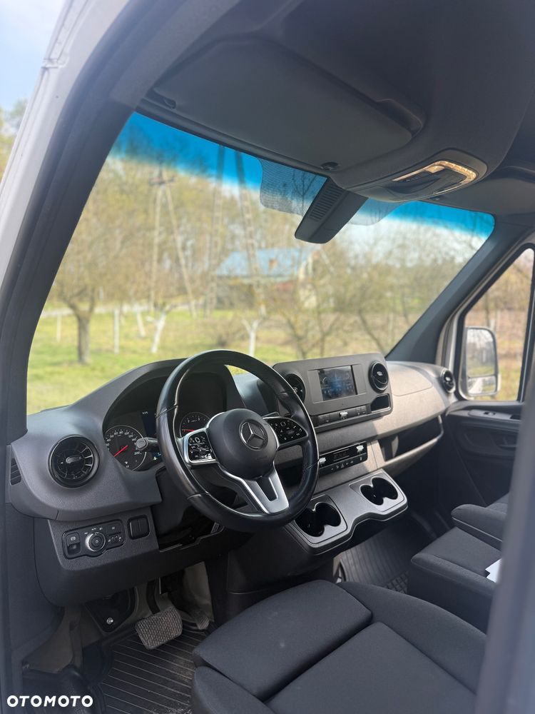 Mercedes-Benz SPRINTER - 5