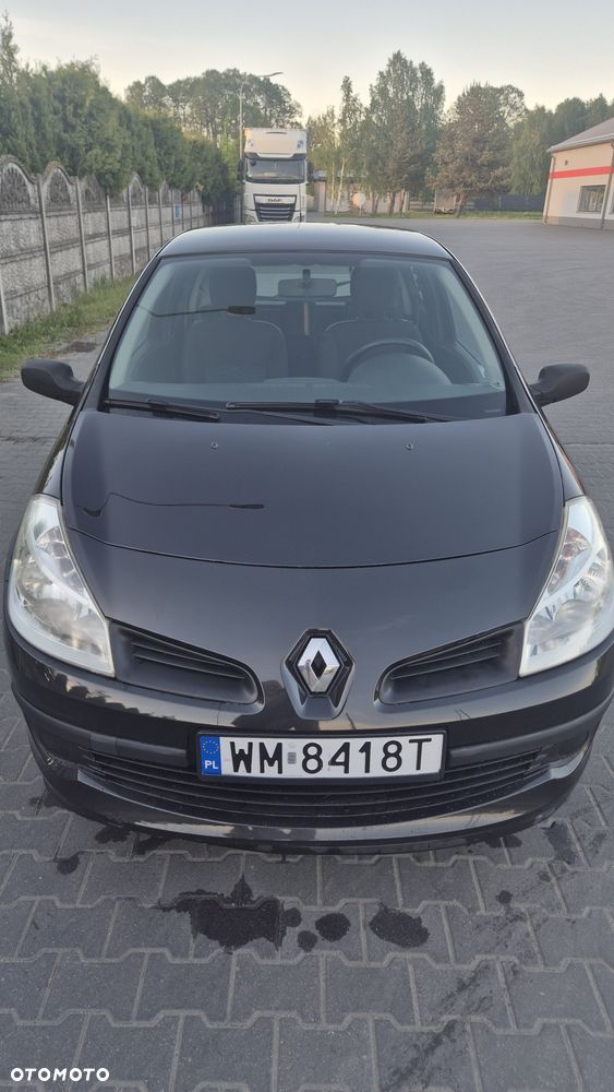 Renault Clio - 2