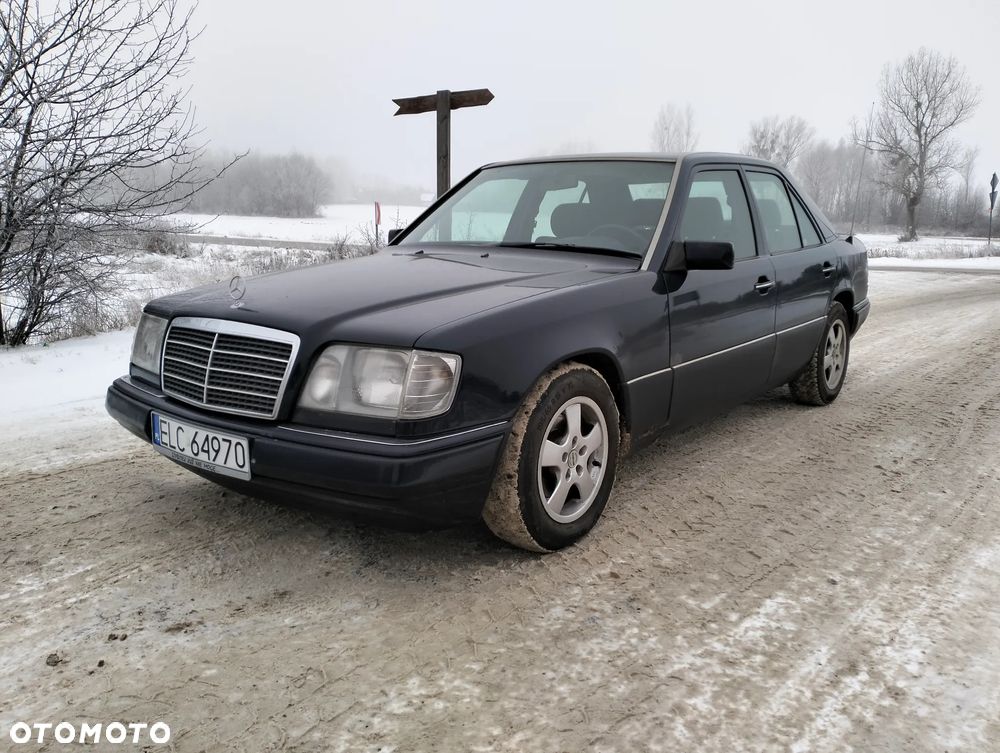 Mercedes-Benz Klasa E 200 T - 1