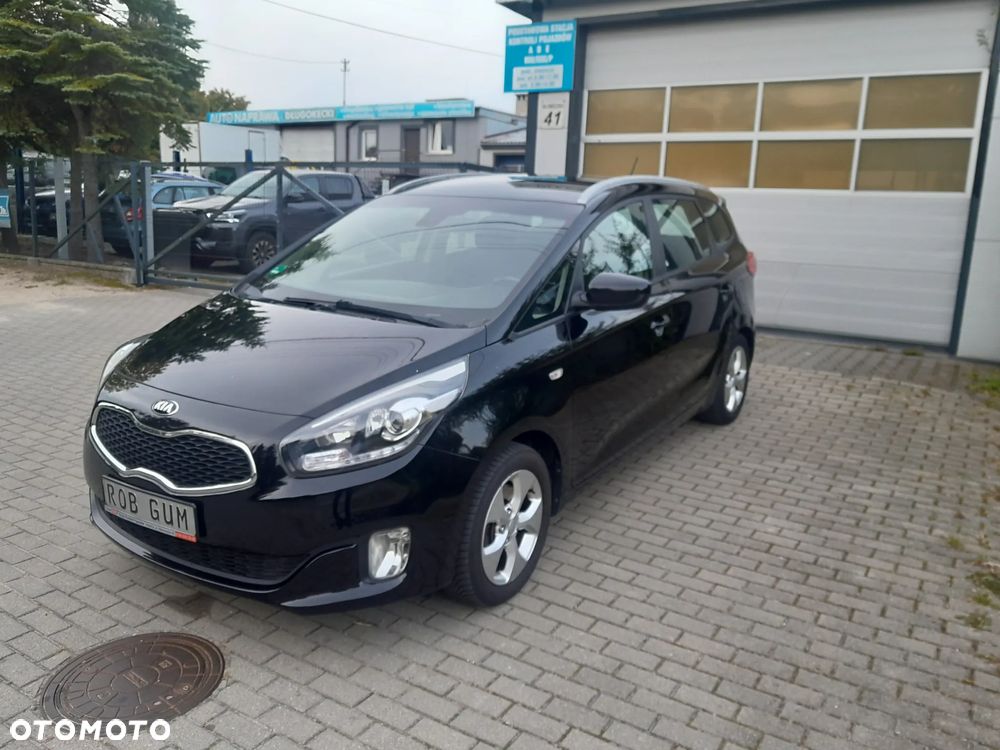 Kia Carens