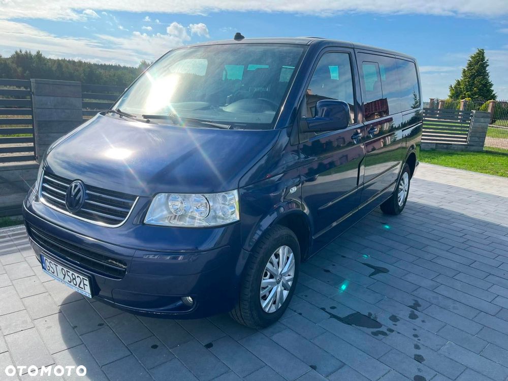 Volkswagen Multivan - 1