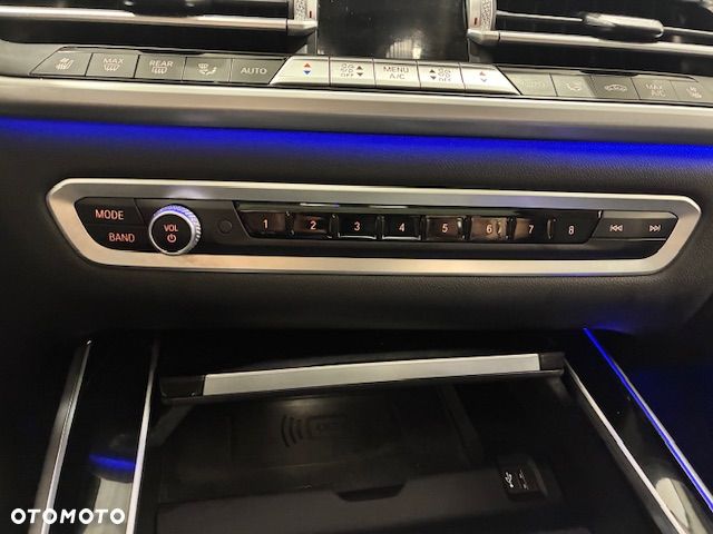 BMW X7 740Li xDrive sport - 29