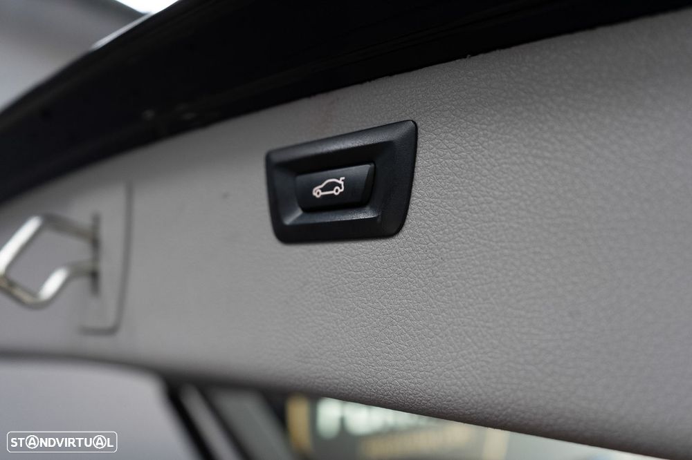BMW 320 d Auto Pack M - 20