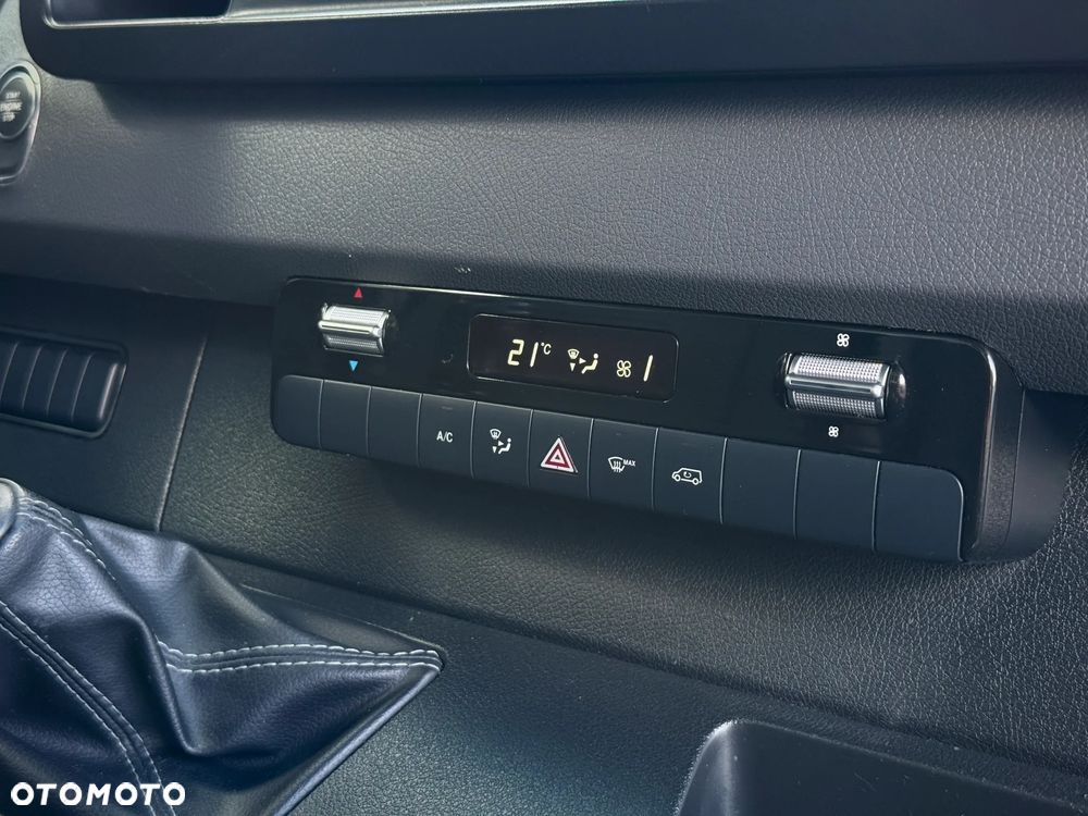 Mercedes-Benz Sprinter 514 CDI / 2.2 140KM / 2019 ROK / Kontener 4,2m + Winda Dhollandia 750KG / ZAREJESTROWANY W PL - 27