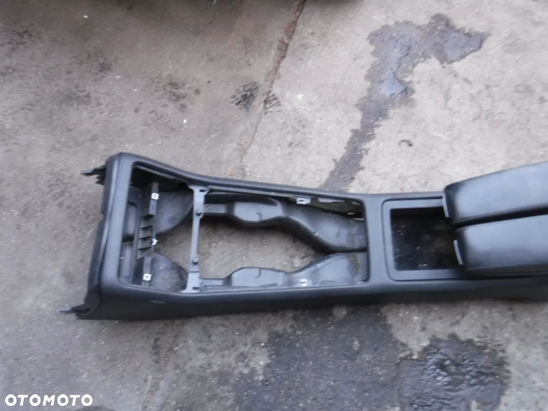 Audi A8 D3 Lift podlokietnik tunel skora - 4