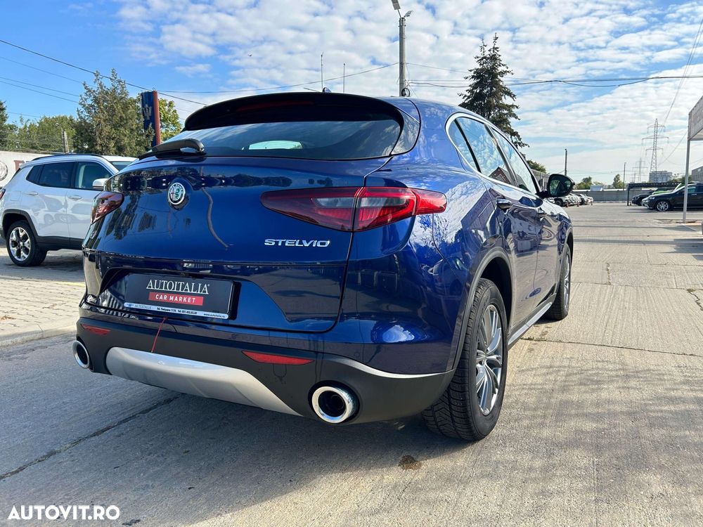 Alfa Romeo Stelvio - 5