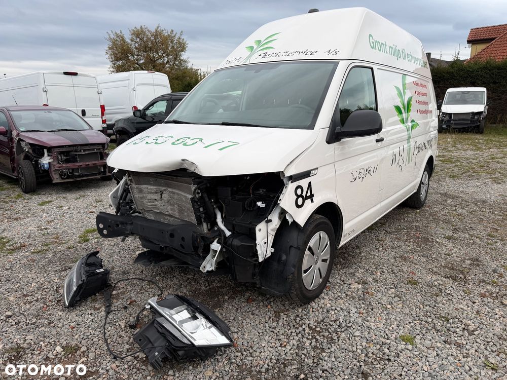 Volkswagen Transporter - 12