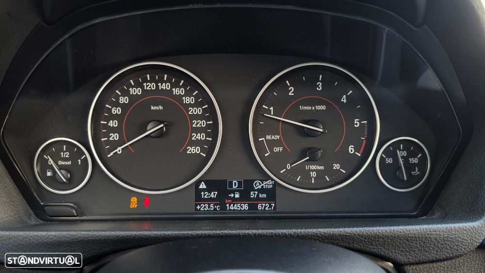 BMW 320 d Auto Pack M - 38