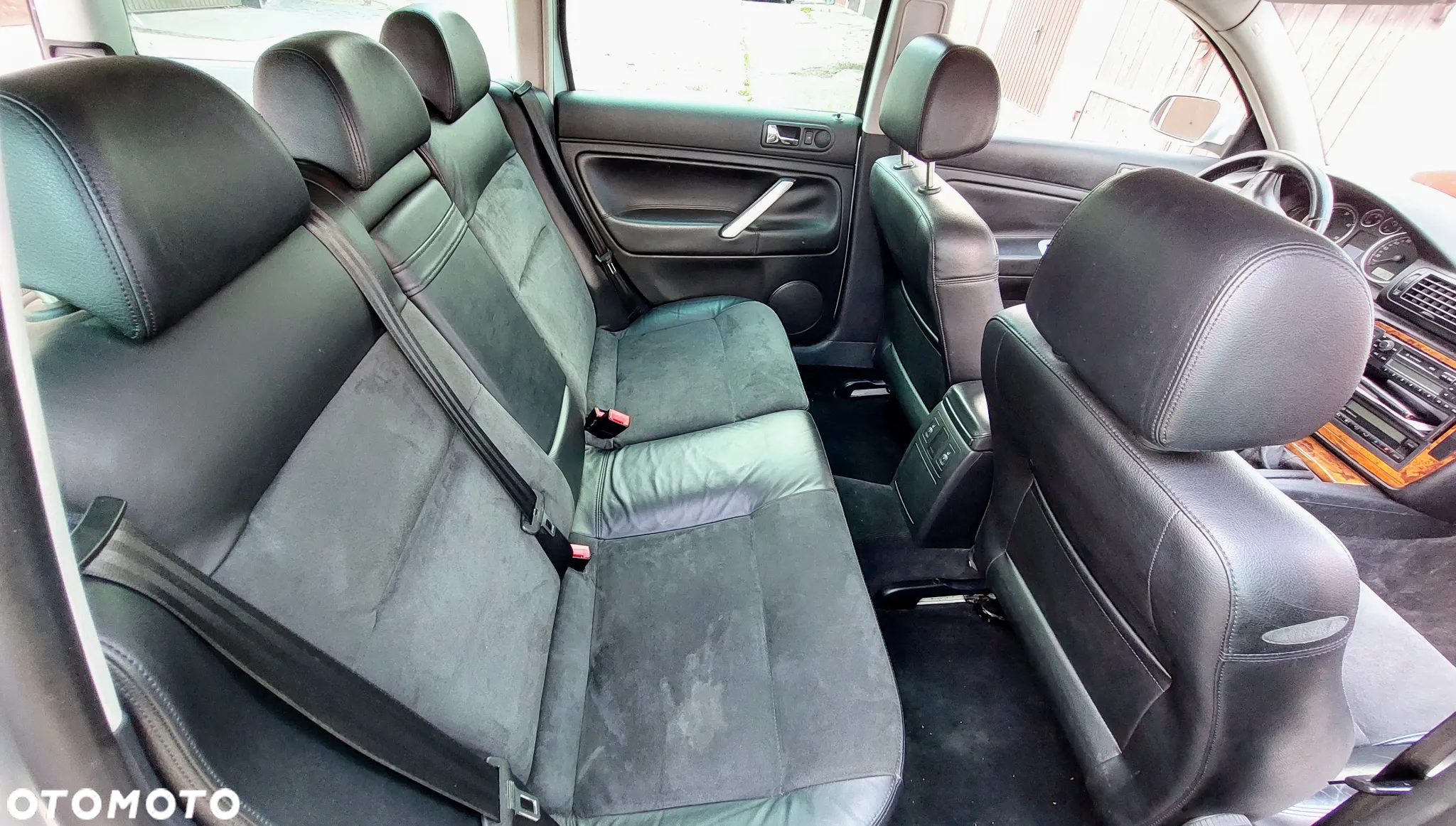 Volkswagen Passat Variant 1.9 TDI 4Motion Highline - 5
