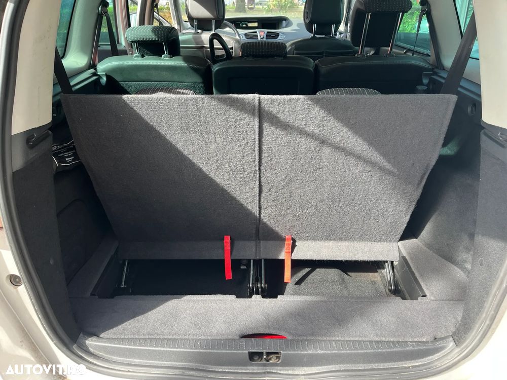 Renault Scenic - 9