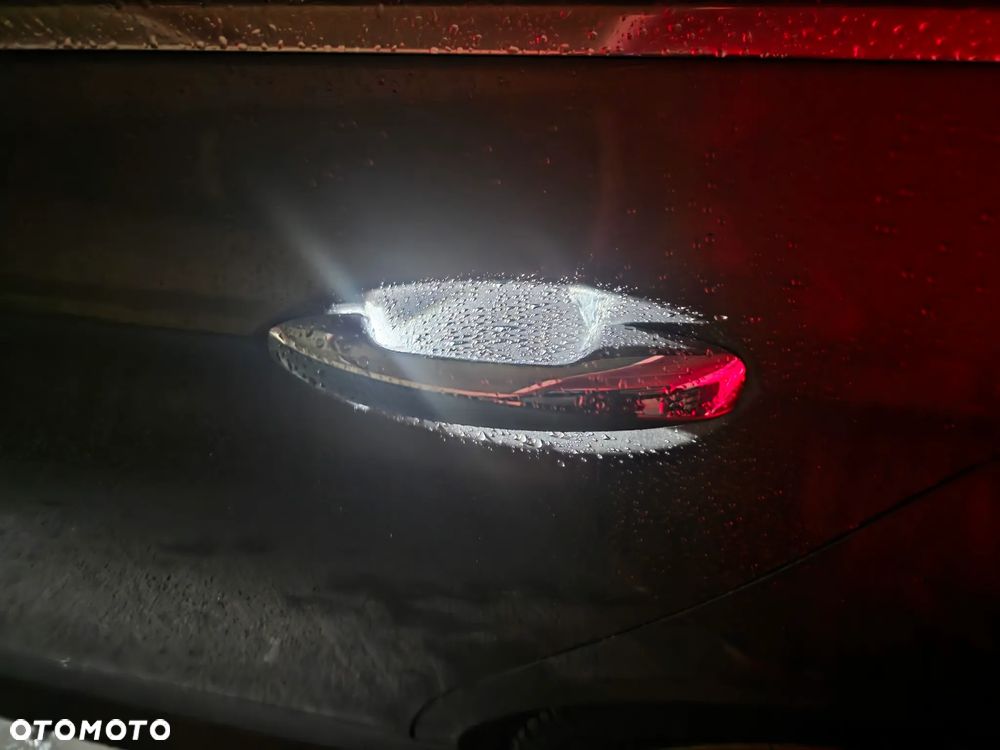 Mercedes-Benz Klasa E 220 d 4-Matic AMG - 38